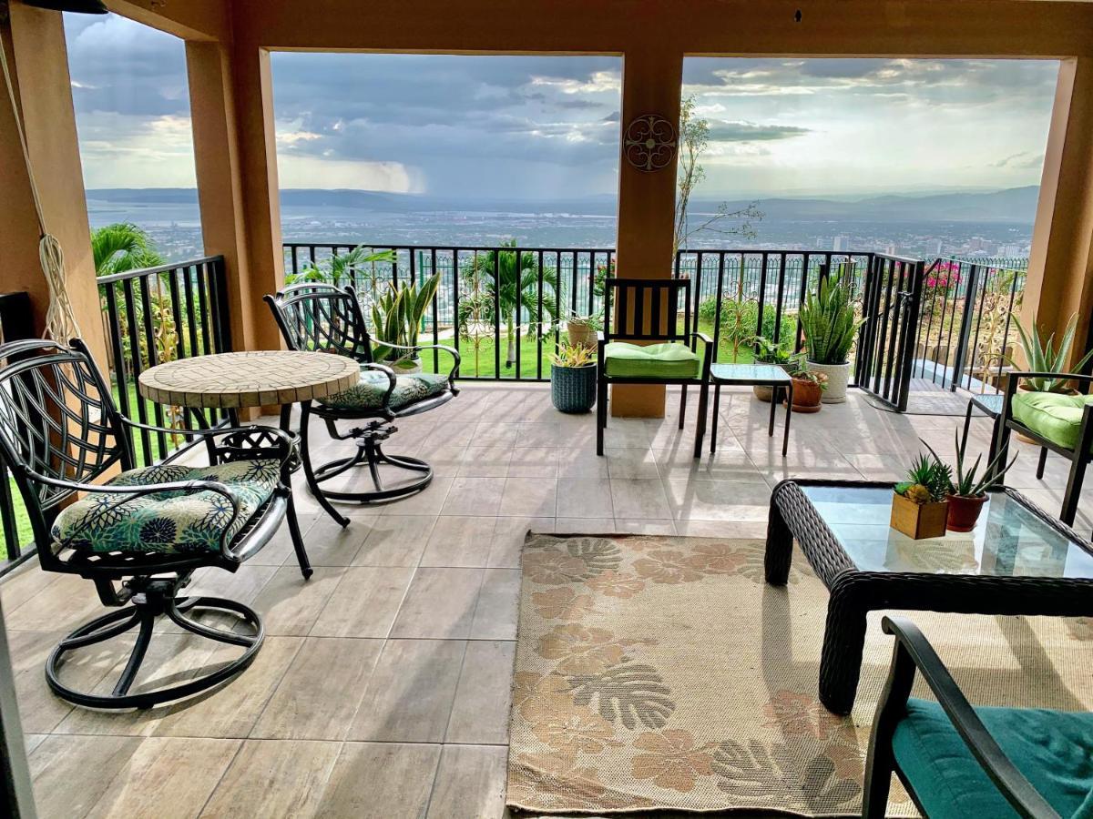 Bella Vista Villa Kingston Exterior foto